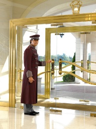 Cerco socio per aprire un hotel