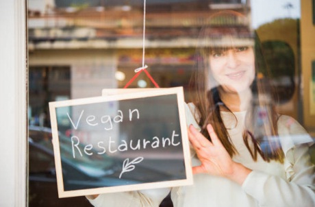 Cerco socio per aprire un ristorante vegano.